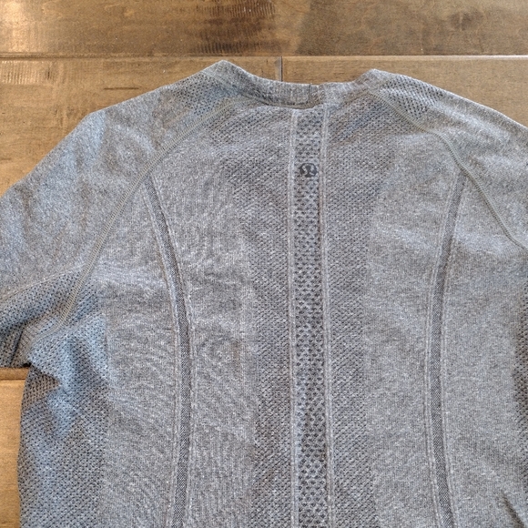 LULULEMON Women's long-sleeve Swiftly Tech gray top - 6 - Picture 8 of 12